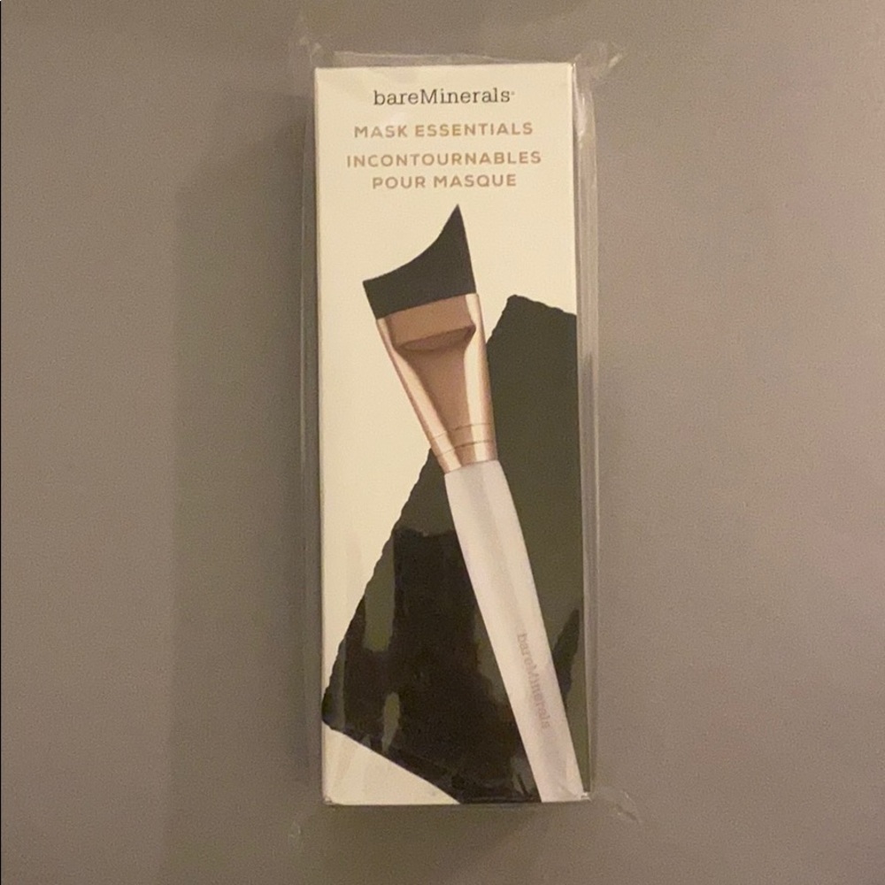 bareMinerals mask essentials brush